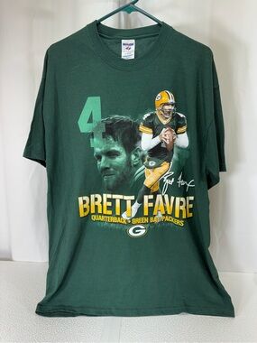 Green Bay Packers Brett Favre Green Short Sleeve Graphic Tee 3537